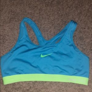 Nike Pro Sports Bra